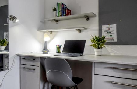 1 bedroom private hall to rent - Photo 3