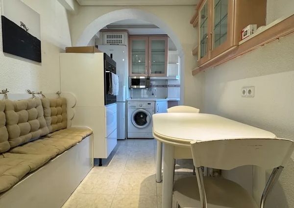 Calle de Tribaldos, Madrid, Community of Madrid 28043
