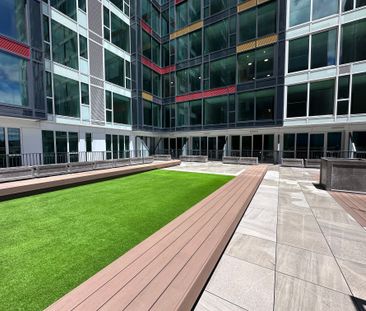 Furnished renovated 1 bedroom..! - Photo 2