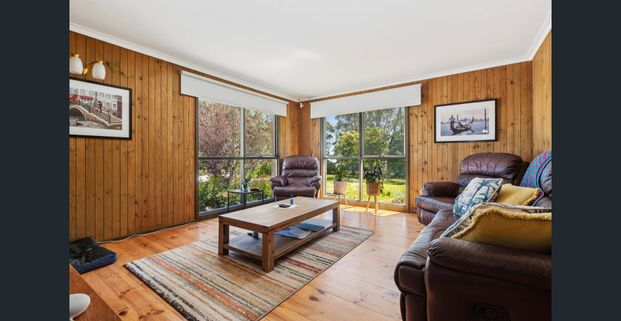 Large Family Home - Photo 1