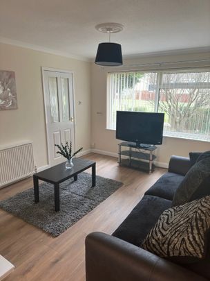 3 Bed Terraced House, Handcross Road, LU2 - Photo 1