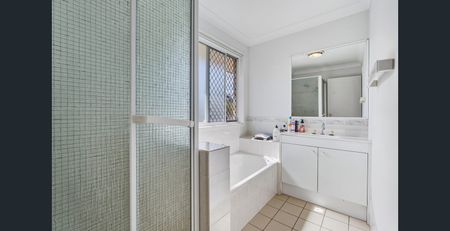 1 Coral Close, Birkdale QLD 4159 - House For Rent | Domain - Photo 5