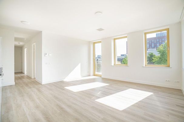 Appartement te huur: Naritaweg 203-B 1043 CB Amsterdam - Foto 1