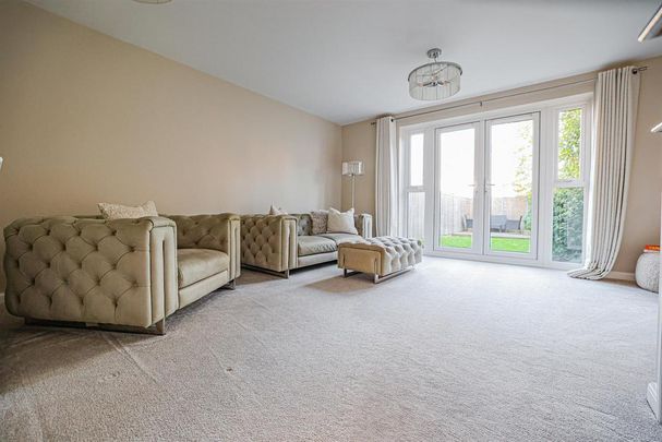 3 bedroom semi-detached house to rent - Photo 1