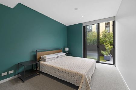 A Sandstone Sanctuary with Generous Outdoor Entertainers Terrace - Photo 3