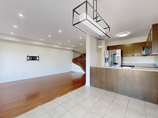 For Lease - 1192 Mary-Lou Street, Innisfil, Ontario - Photo 1