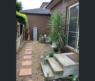 2/44 Whitehorse Road, Blackburn, Vic 3130 - Photo 4