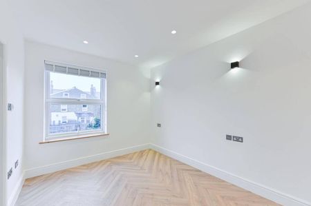 2 bedroom maisonette to rent - Photo 4