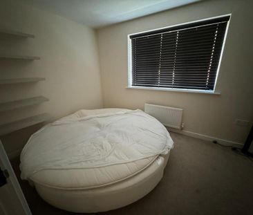 3 bedroom townhouse to rent - Photo 2