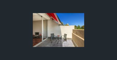 Executive Living! - Photo 2