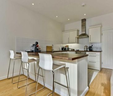 2 bedroom flat to rent - Photo 6