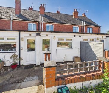 2 BED Terraced House - Photo 4