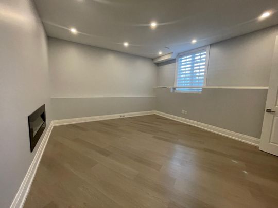 For Lease - 41 Hamlet Common Unit# Basement, Oakville, Ontario - Photo 1