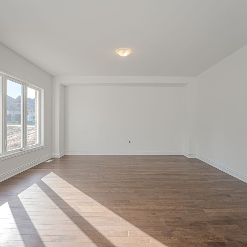 For Lease - 2988 Monarch Drive Unit# Upper, Orillia, Ontario - Photo 1