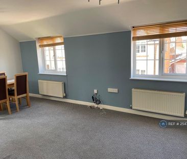 2 bedroom flat to rent - Photo 3