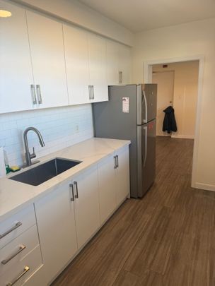 For Lease - 1 Ranstone Gardens Unit# 2, Toronto, Ontario - Photo 1