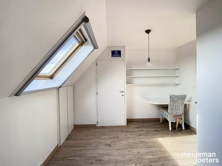 Ruim en lichtrijk appartement met drie slaapkamers - Photo 4