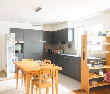 Moderne 4.5-Zimmer-Attikawohnung mit Terrasse und schöner Aussicht ... - Foto 3