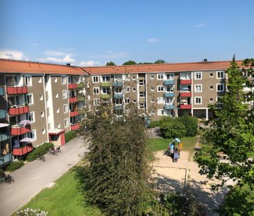 Lars Wivallius väg 83 - Photo 1