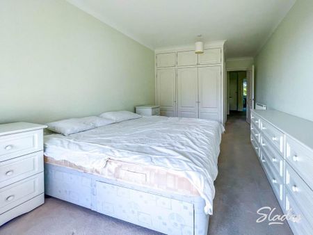 2 bedroom apartment to rent - Photo 4