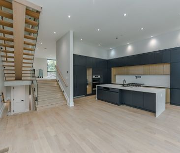For Lease - 90 Twelfth Street Unit# Upstairs, Toronto, Ontario - Photo 5