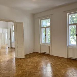 Charmante 2-Zimmer-Altbauwohnung in zentraler Lage des 9. Bezirks - Photo 1