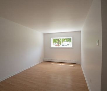 2 Beds 1 Bath - 45 Boulevard Fortin, Granby - Photo 2