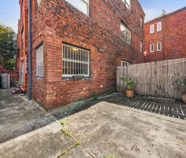 Unit 4/123 Old South Head Road, - Photo 2