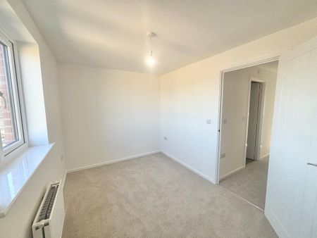 3 bedroom terraced house to rent - Photo 3