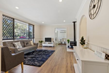 93 Shillington Way, Thornlie WA 6108 - House For Rent | Domain - Photo 4