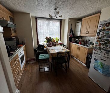 1 Bed Flat, Charlton, SE7 - Photo 5