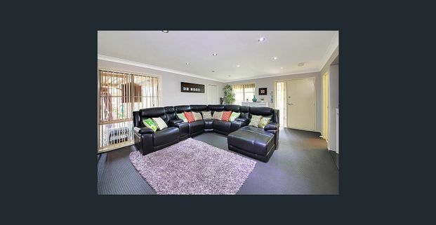 Beautiful & Spacious House !! - Photo 1