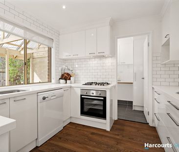 22 Baradine Street, Chadstone, Vic 3148 - Photo 5