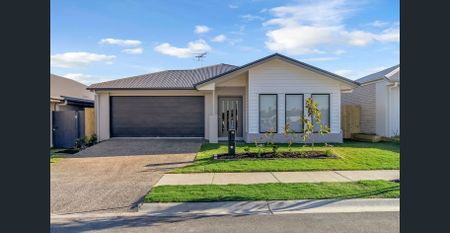 New Build House in South Meclean! 5 Bedrooms with A/C-Double Garage - Photo 2