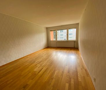 Hjelmarsrörsgatan 32 - Photo 3