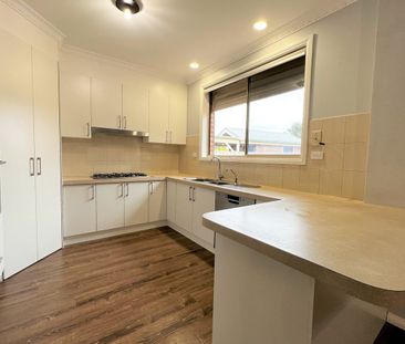 Keilor Downs Delight! - Photo 6