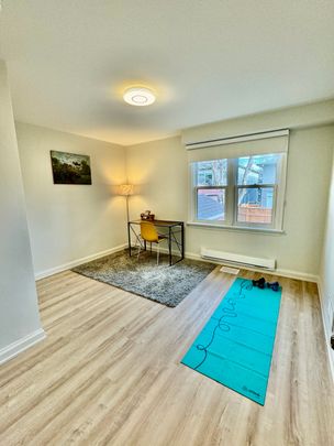 For Lease - 295 Kirchoffer Avenue Unit# Main Fl, Carlingwood - Westboro and Area, Ontario - Photo 1