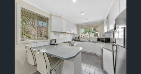 Spacious 3-Bedroom Unit with Tranquil Views in Dandenong North - Your Next Home&excl; - Photo 4