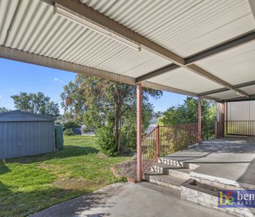 Spacious 3-Bedroom Brick Home in North Bendigo - Photo 4