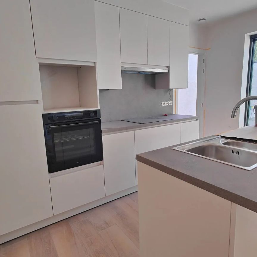 Ruime nieuwbouwwoning met zonnige tuin - Photo 1