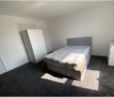 Room in a Shared House, Queens Road, NG9 - Photo 3