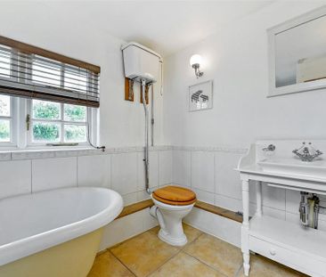 3 bedroom terraced house to rent - Photo 6
