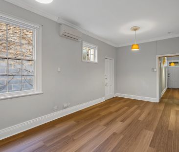 Charming Home in West Melbourne - Photo 6