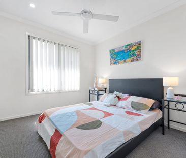 Spacious & Modern Townhouse in Prime Location - Photo 6