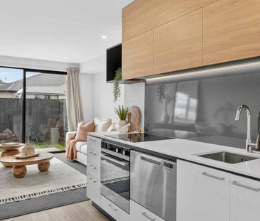 Two Bedroom On Percy Street! - Photo 2