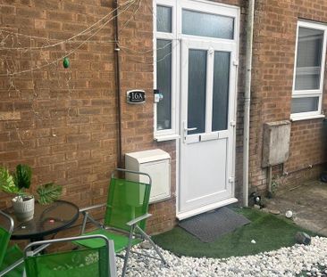 Brinklow Close, Redditch - Photo 1