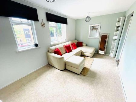 Tangmere Drive, Cardiff, CF5 - Photo 3