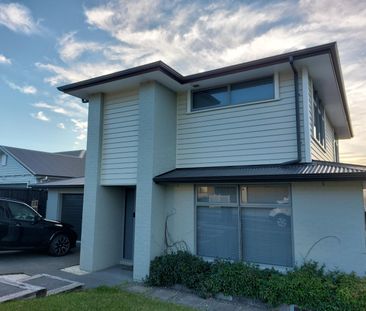 Spacious family Home in Millwater - Photo 5