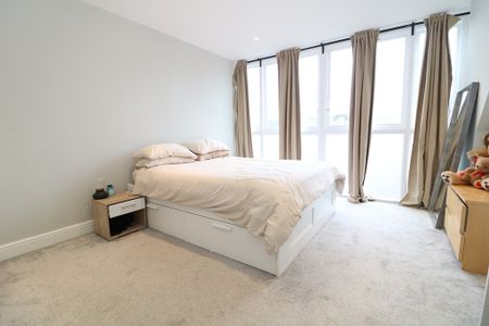 St Martins Walk, Dorking - 1 bedroomProperty for lettings - Seymours - Photo 3