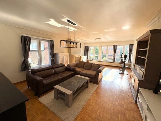 Appartement te huur - Photo 1